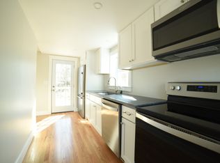 76 Slades Corner Rd #1, South Dartmouth, MA 02748