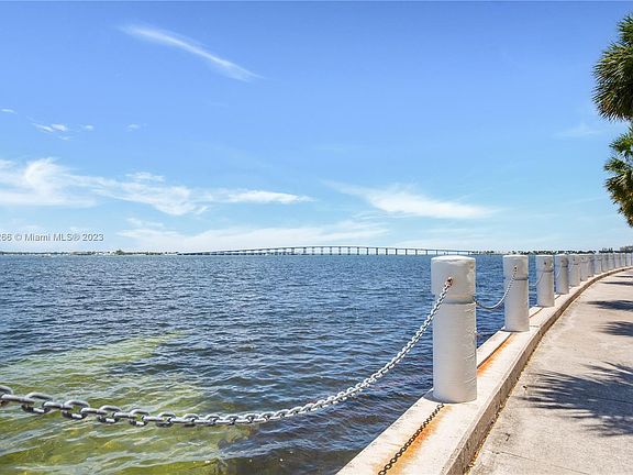 2nd image of 1420 Brickell Bay Dr APT 706D