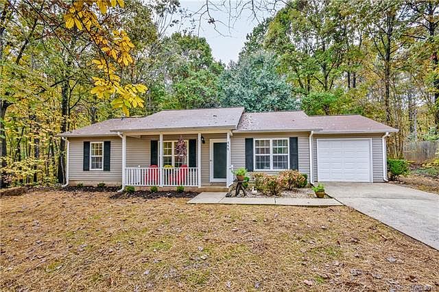 1st image of 111 Waderich Ln
