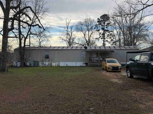 464 Red Hen Rd, Gladewater, TX 75647