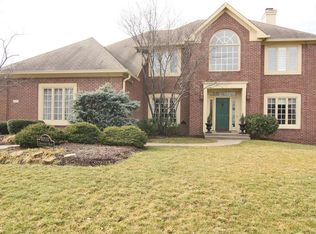 10557 Chestnut Hill Cir, Fishers, IN 46037