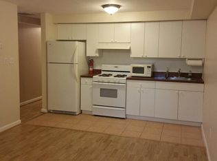 202 Essex Dr #1, Staten Island, NY 10314
