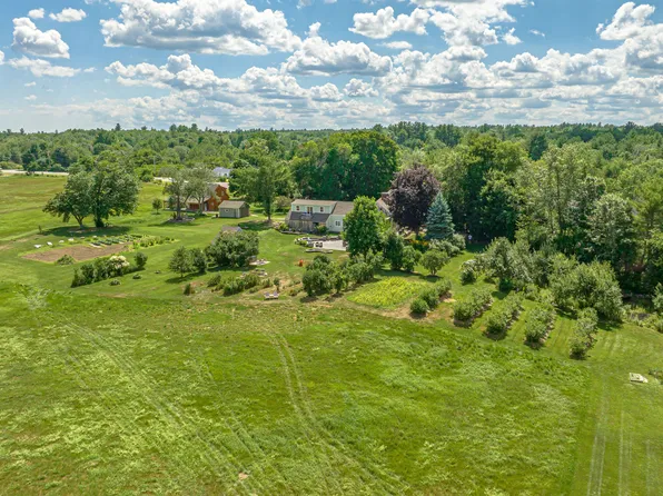 697 Fort Hill Road, Gorham, ME 04038