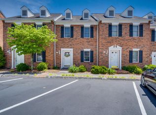 400 Sunset Dr #Q86, Johnson City, TN 37601