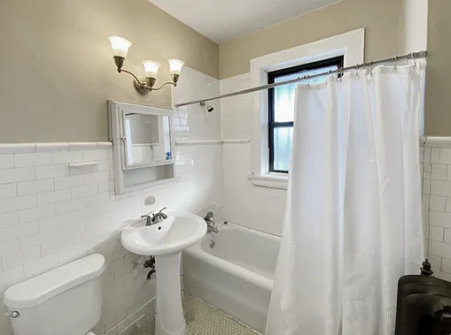 2119 W North Ave #3R — Photo 4