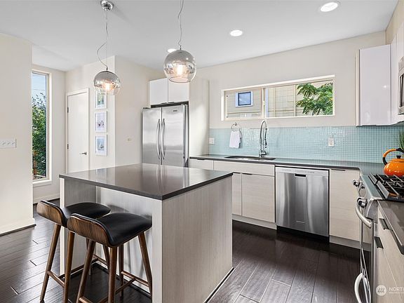 3rd image of 5912 20th Avenue NW #B