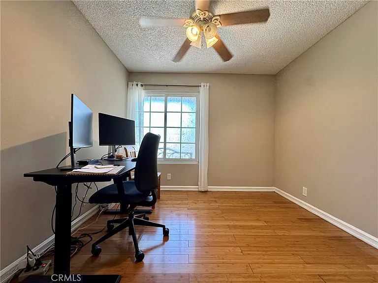 1421 Meadow Glen Rd — Photo 24
