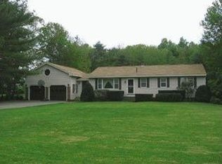 17 Birch Point Rd, Wiscasset, ME 04578