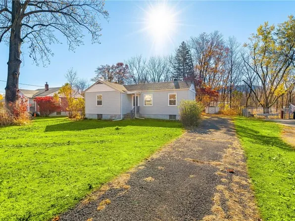 171 E Main Street E, Washingtonville, NY 10992