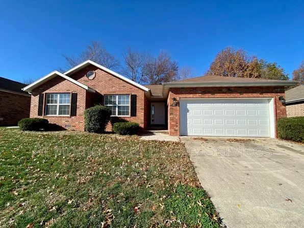 625 S Hazelnut Ave, Springfield, MO 65802