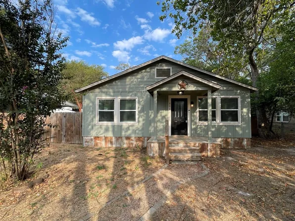 503 Byrne St, Smithville, TX 78957