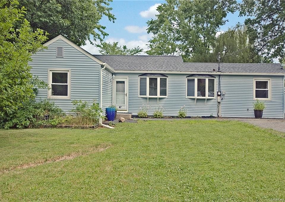 1st image of 41 Hilltop Dr