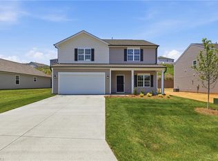 319 Waylon Ct, Lexington, NC 27295