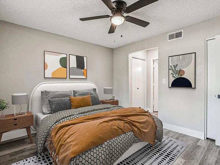 Sunrise in Chandler Apartments — Photo 95