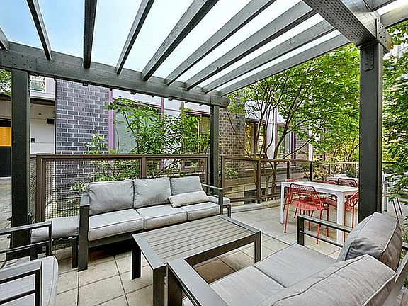 2nd image of 4138 Brooklyn Ave NE #360-987645