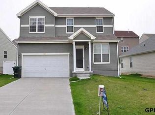 7406 N 88th St, Omaha, NE 68122