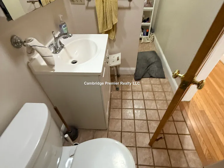 279 Pearl St #2 — Photo 7