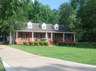 314 Mountain Lake Cir, Rainbow City, AL 35906
