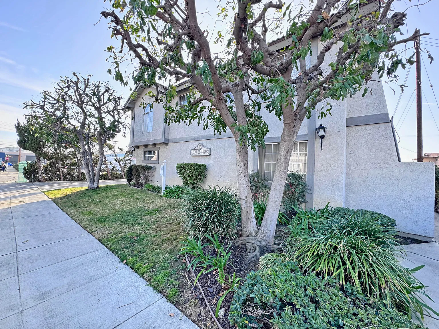 2 bed, $2,295 — Photo 1