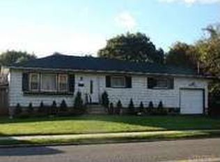 340 Carlls Path, Deer Park, NY 11729