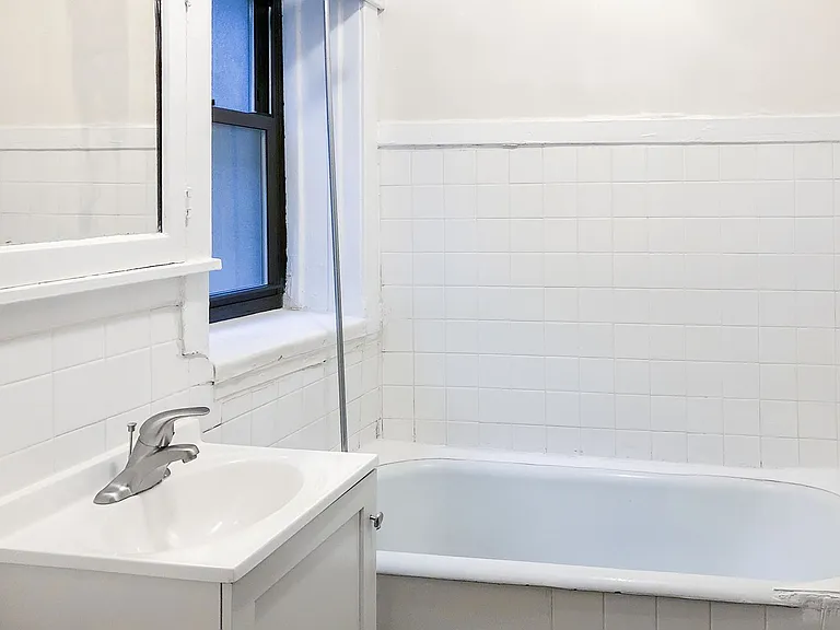4844-46 N. Rockwell / 2604-12 W. Gunnison — Photo 26