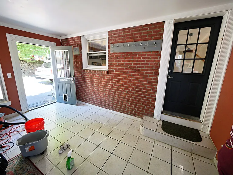 1026 Springfield St #1 — Photo 3