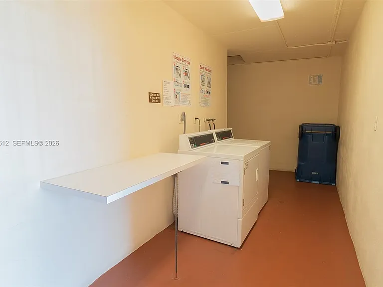 700 S Hollybrook Dr #207 — Photo 12