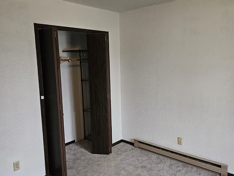 407 S Madison St — Photo 19