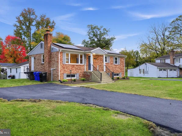 1006 Spruce St, Waldorf, MD 20601