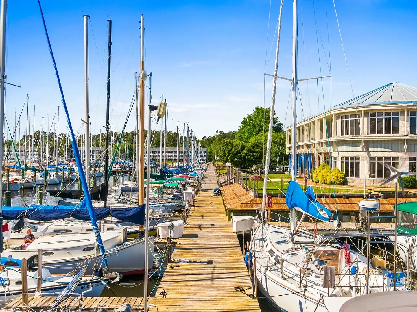 Resort-Style Waterfront Living in Fairfield Harbour! * Beautiful 1BR Condo in Marina Community! — Photo 1
