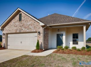 17657 Cabernet St, Athens, AL 35613