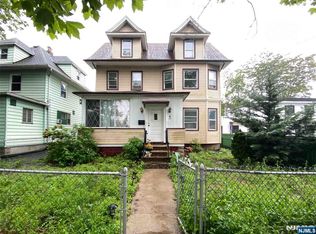 6 E Newell Ave, Rutherford, NJ 07070