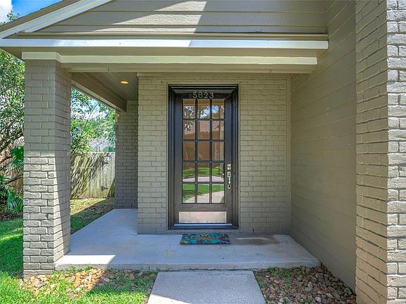 2nd image of 5823 Juniper Knoll Ln