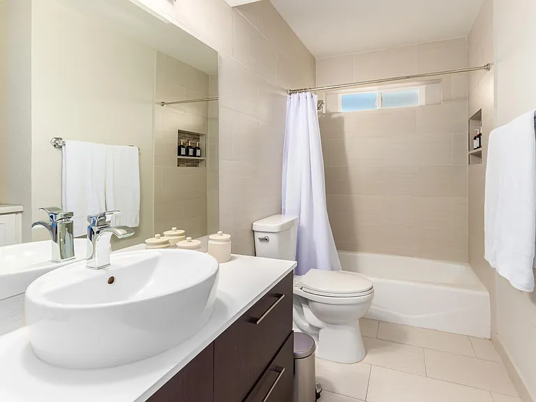5009 E Le Marche Ave — Photo 29