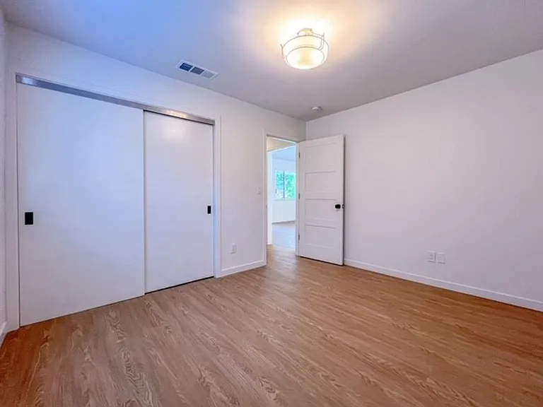 244 Foothill Blvd — Photo 7