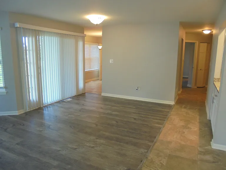 1122 Saint Andrews Ct #1122 — Photo 6