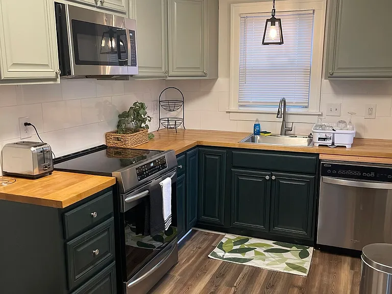 2409 Highland Pl — Photo 4