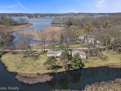 184 Shotwell St, White Lake, MI, 48386