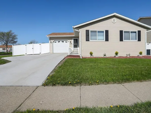 632 22nd St E, West Fargo, ND 58078