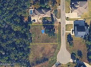 119 Victoria Ln #16, Pass Christian, MS 39571