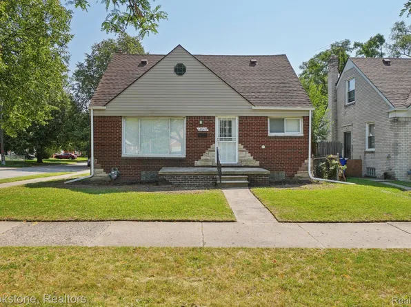 12640 Hayes St, Detroit, MI 48205