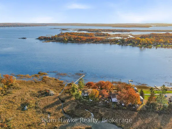 158 Oak Bay Rd, Georgian Bay, ON L0K 1S0