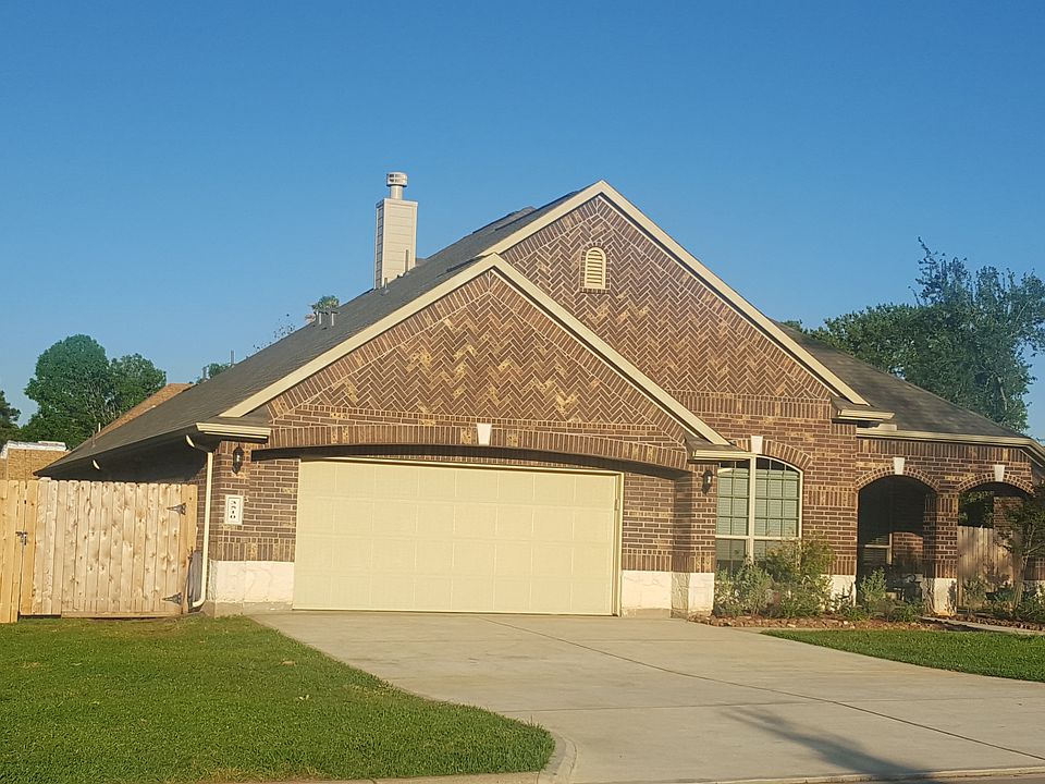1st image of 3510 Emerson Dr