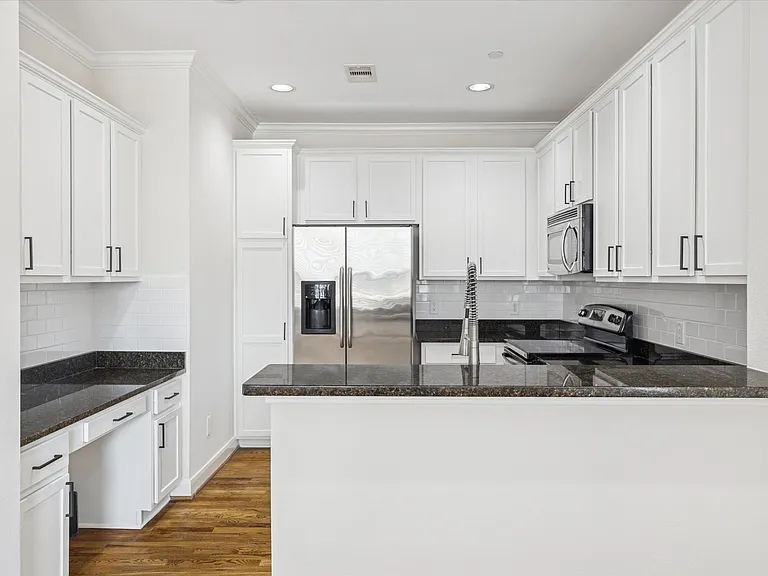 3001 Murworth Dr #1306 — Photo 11