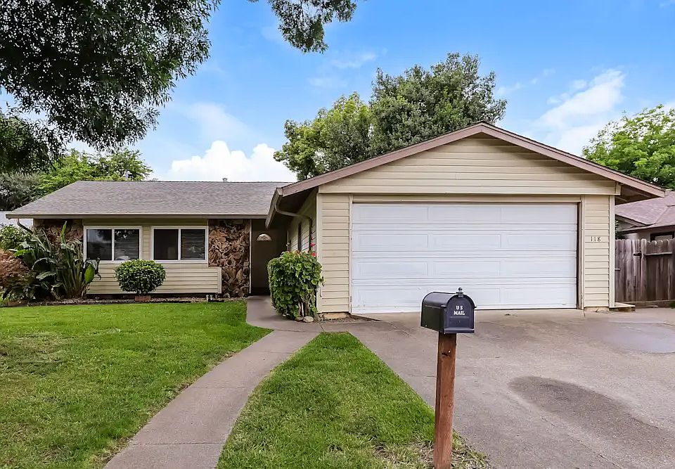 1st image of 124 Croydon Ct