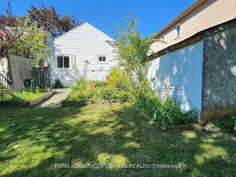 207 Olive Ave — Photo 24