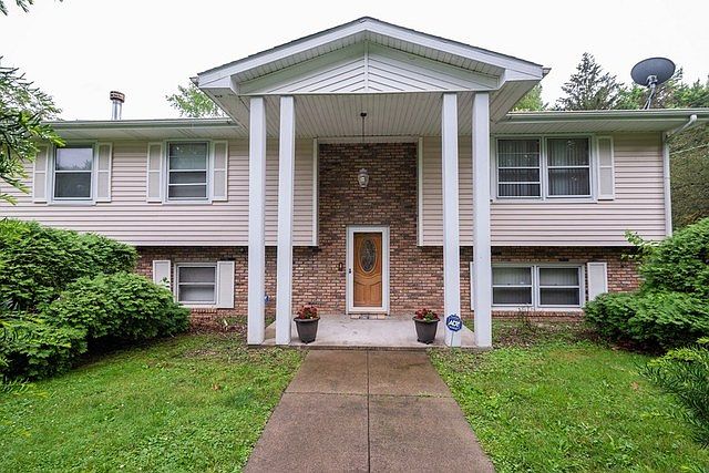 1st image of 43 Strasma West Dr