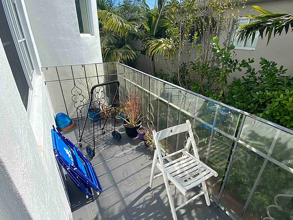 2nd image of 1506 Meridian Ave #8
