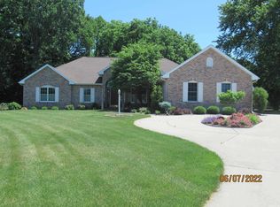 3726 Oak Ridge Dr, Elkhart, IN 46517