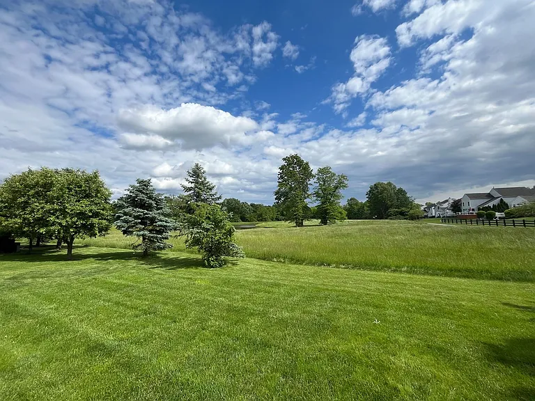 6653 Scioto Pkwy — Photo 9